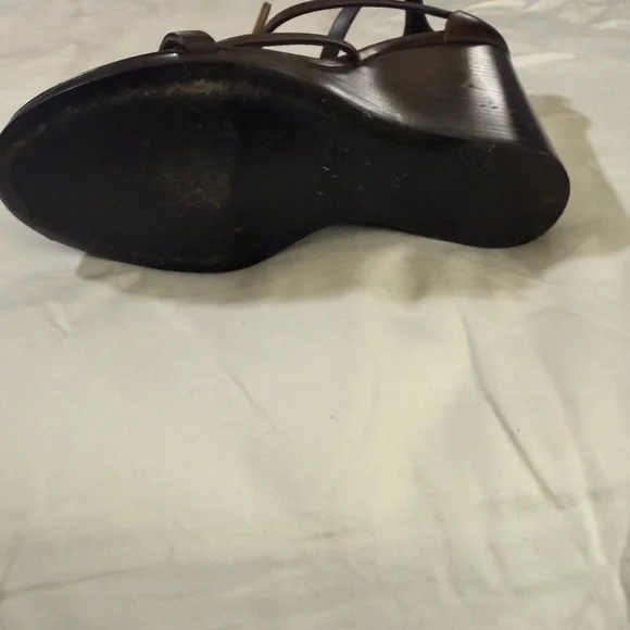 Saint Laurent Dark Brown Heels with Gold Logo - Picture 5 of 6